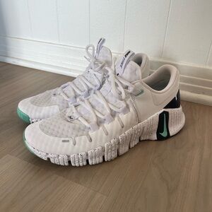 Nike Women’s Free Metcon 5